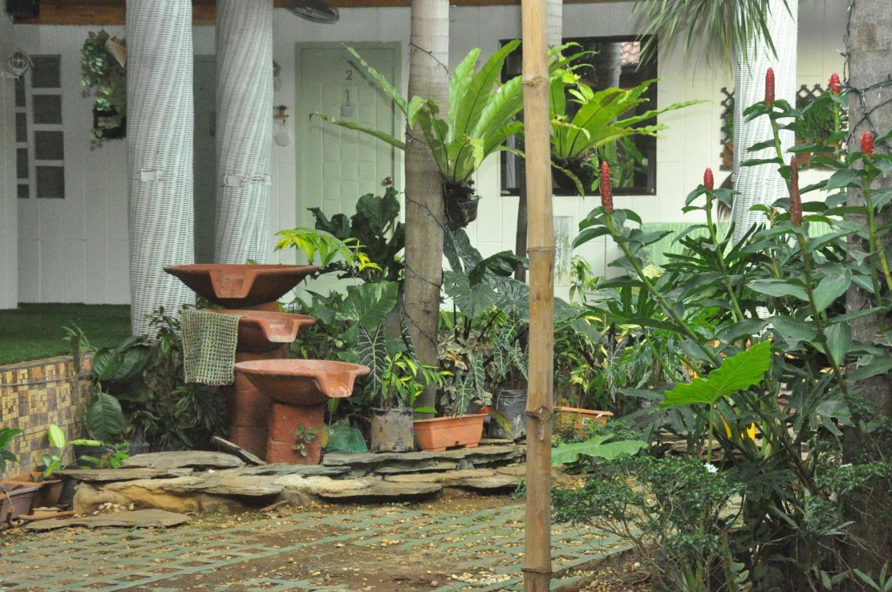 Infinite Green Pension Puerto Princesa Exterior foto